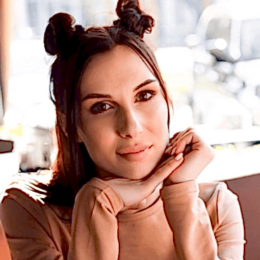 Фотография учителя на курсе Идеальный Взгляд в школе Mad Nails в Алматы