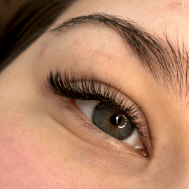 Примеры работ мастеров ресниц